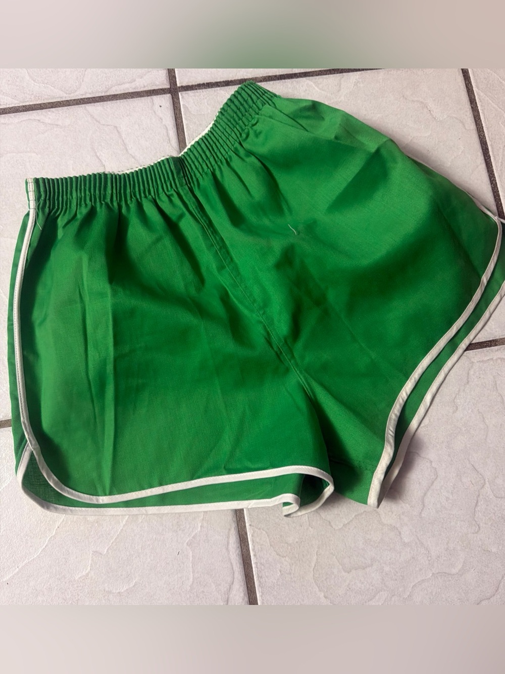 VTG.70'S SHORTS LARGE GYM ATHLETIC RUNNER GREEN W/ WHITE STRIPE USA